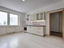 Pronájem bytu 2+kk, Jindřichův Hradec, sídliště Vajgar, 48 m2