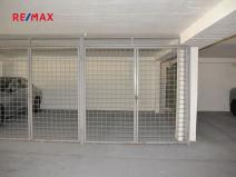 Pronájem garážového stání, Praha - Podolí, Pod Klaudiánkou, 11 m2
