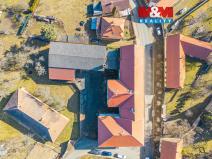 Prodej výrobních prostor, Načeradec, Zámecké náměstí, 1800 m2