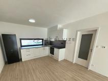 Pronájem bytu 2+kk, České Budějovice, Rudolfovská tř., 65 m2