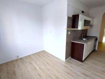 Pronájem bytu 3+1, Bílina, Sídliště Za Chlumem, 81 m2