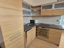 Pronájem bytu 2+kk, Brno, třída Generála Píky, 45 m2