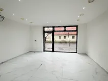 Pronájem obchodního prostoru, Praha - Uhříněves, Přátelství, 92 m2
