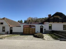Pronájem vícegeneračního domu, Slavče, 333 m2