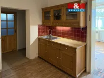 Pronájem bytu 2+1, Leština, 56 m2