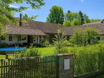 Prodej vícegeneračního domu, Skomelno, 284 m2