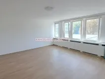 Pronájem pokoje, Zlín, Osvoboditelů, 80 m2