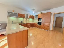 Pronájem bytu 2+kk, Praha - Břevnov, Šlikova, 78 m2