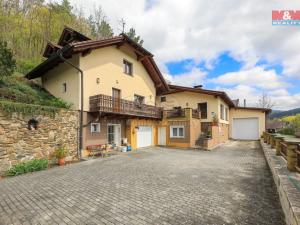 Prodej rodinného domu, Dešenice - Milence, 323 m2