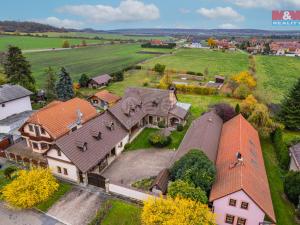 Prodej rodinného domu, Bříství, 375 m2