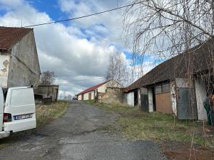 Prodej zemědělské usedlosti, Zběšičky, 2600 m2