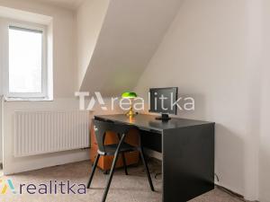 Prodej činžovního domu, Ostrava, Keramická, 200 m2