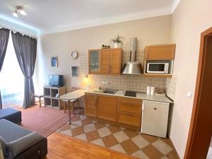 Prodej atypického bytu, Karlovy Vary, Zámecký vrch, 90 m2