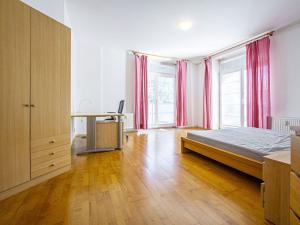 Prodej bytu 4+1, Praha - Veleslavín, Na okraji, 182 m2