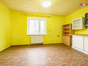 Prodej bytu 2+1, Plesná, Kostelní, 55 m2