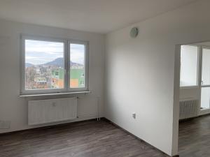 Prodej bytu 3+1, Nový Bor, Rumburských hrdinů, 73 m2