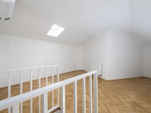 Prodej atypického bytu, Praha - Vinohrady, Pod Karlovem, 97 m2