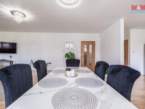 Prodej rodinného domu, Jesenice - Zdiměřice, Albatrosová, 269 m2