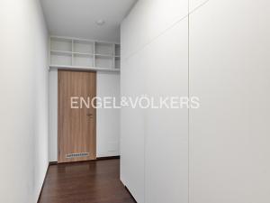 Pronájem bytu 1+kk, Praha - Modřany, Československého exilu, 32 m2