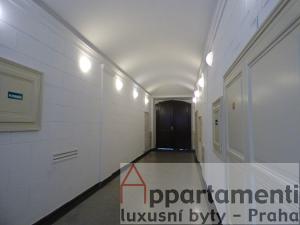 Prodej bytu 2+kk, Praha - Nové Město, Truhlářská, 52 m2