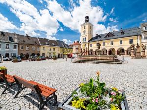 Prodej činžovního domu, Jilemnice, Masarykovo náměstí, 641 m2