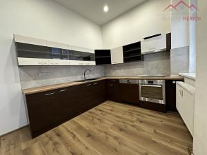 Pronájem bytu 3+kk, Chomutov, Klostermannova, 65 m2