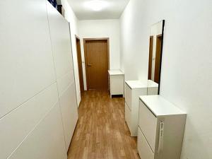 Prodej bytu 1+kk, Praha - Kamýk, Sklenářská, 44 m2