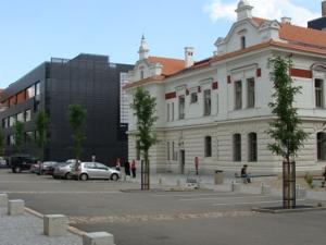 Pronájem kanceláře, Praha - Holešovice, U Průhonu, 1000 m2