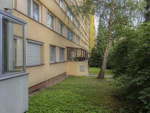 Prodej bytu 3+1, Praha - Prosek, Zárybská, 73 m2