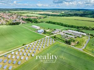 Prodej pozemku pro komerční výstavbu, Zbraslav, 10931 m2