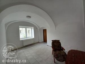 Prodej výrobních prostor, Načeradec, Zámecké náměstí, 1800 m2