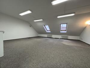 Pronájem kanceláře, Benešov, Tyršova, 90 m2