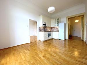 Prodej bytu 2+kk, Praha - Nové Město, Trojická, 52 m2