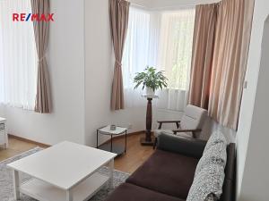 Prodej bytu 2+1, Mariánské Lázně, Anglická, 94 m2