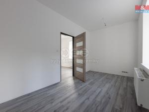 Pronájem obchodního prostoru, Cheb, Břehnická, 45 m2