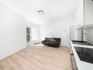 Prodej bytu 1+kk, Praha - Štěrboholy, Pod Areálem, 33 m2