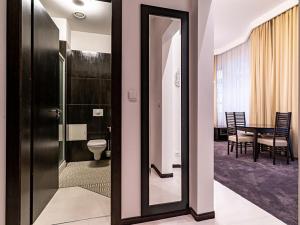 Prodej bytu 2+kk, Karlovy Vary, Divadelní náměstí, 65 m2