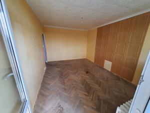 Prodej bytu 3+1, Luby, Tovární, 60 m2