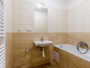 Pronájem bytu 2+kk, Praha - Vokovice, Na dlouhém lánu, 50 m2