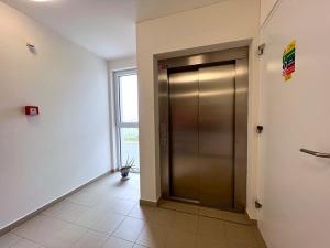 Prodej bytu 1+kk, Horoměřice, T. G. Masaryka, 42 m2