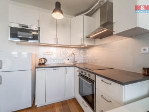 Prodej bytu 1+kk, Praha, Perucká, 26 m2