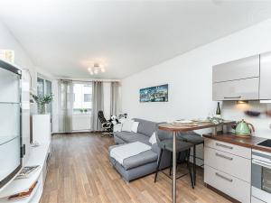 Pronájem bytu 2+kk, Praha - Střížkov, Makedonská, 54 m2