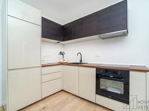 Prodej bytu 3+kk, Praha - Vokovice, Arabská, 54 m2