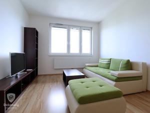 Pronájem bytu 2+kk, Praha - Vysočany, Freyova, 45 m2