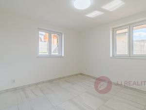 Prodej bytu 2+kk, Plzeň, Újezdská, 69 m2