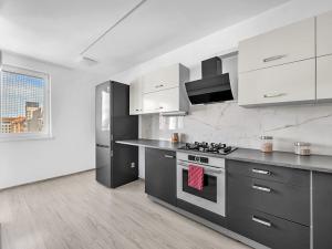 Prodej bytu 2+kk, Praha - Holešovice, Osadní, 45 m2