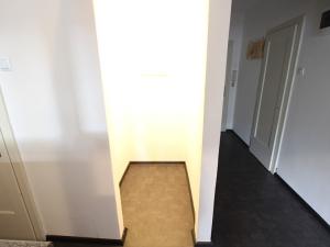 Pronájem bytu 1+kk, Praha - Podolí, U Kublova, 28 m2