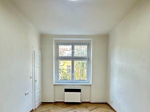 Pronájem bytu 2+kk, Praha - Nusle, Jaromírova, 46 m2