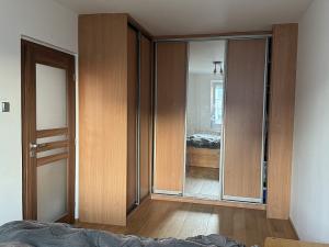 Prodej bytu 3+kk, Praha - Troja, Lešenská, 69 m2