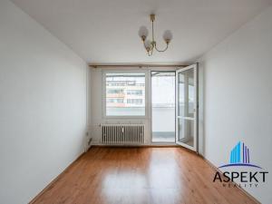 Pronájem bytu 2+kk, Praha - Žižkov, Hartigova, 43 m2